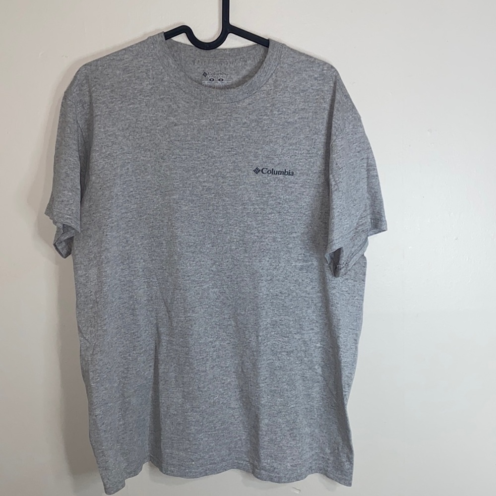 🎱Grey Columbia t-shirt! - Picture 1 of 7